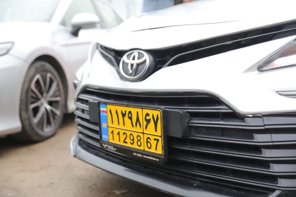 آغاز شماره گذاری خودروهای تا 5 سال كاركرد با پلاك منطقه آزاد انزلی