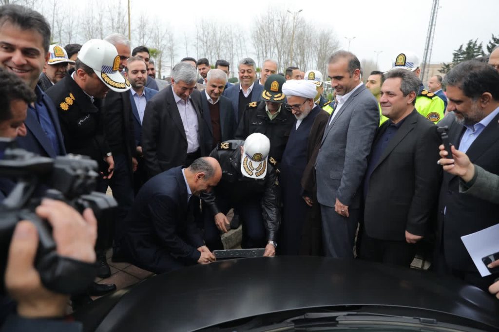 آغاز شماره گذاری خودروهای تا 5 سال كاركرد با پلاك منطقه آزاد انزلی