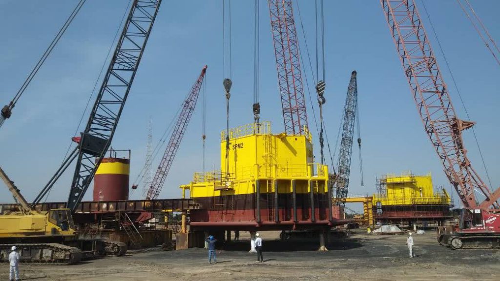 مونتاژ موفقیت‌آمیز دومین گوی شناور صادراتی جاسک در یارد خرمشهر