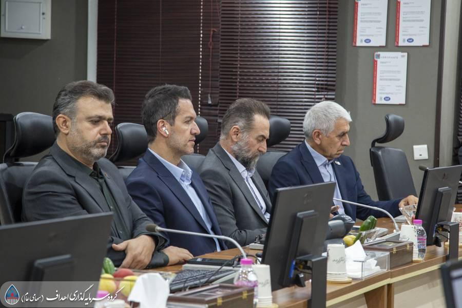 نشست رئیس هیأت مدیره گروه سرمایهگذاری اهداف با مدیران ارشد شرکت مهندسی و توسعه سروک آذر